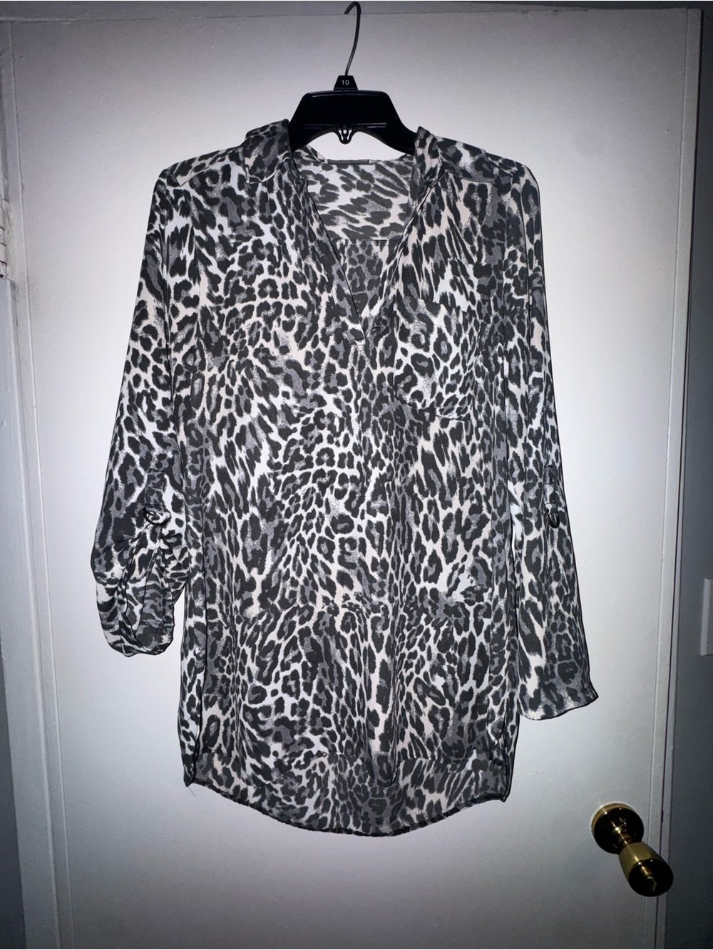 Women's Grey Leopard Print V-Neck Roll-Sleeve Blouse